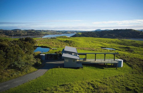 Kaiwaka House | Serene and expansive, this is the perfect retreat from the city
