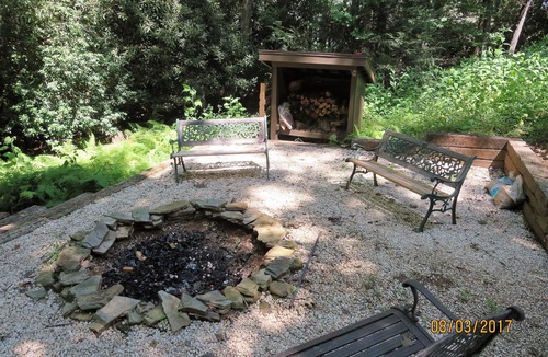 Burnsville House | Serenity House Large Firepit, On the River! With Outdoor Hot Tub!