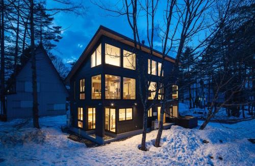 Echo Land House | Silver Maple Chalet - private Japanese bath, inside Echoland - Hakuba White Fox Co
