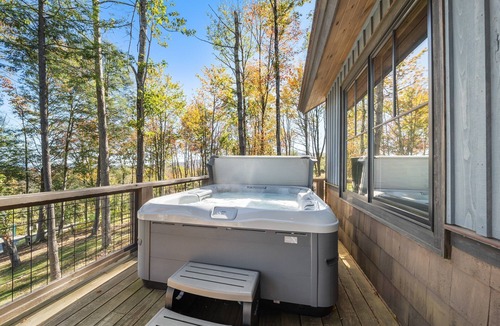 Elk Park House | Sip Sip Hooray at Eagles Nest - Beautiful views, near Eagles Nest Winery, fire pit!