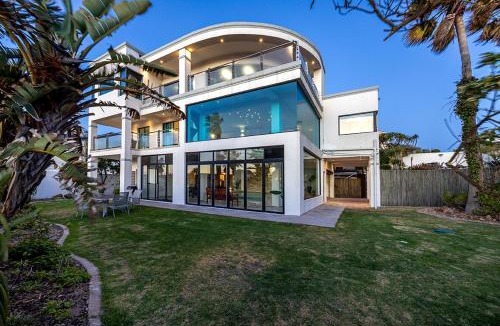 Bloubergstrand Villa | Sir David Baird 22
