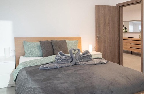 Perea Apartment | Sky