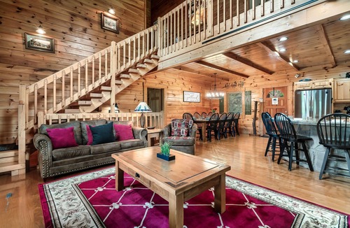 Pittman Center Cabin | Sleeps 16 Panoramic Mountain Views Hot Tub Game Room Near Gatlinburg