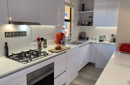 Trawal Apartment | Somerset West Luxury Flat in Gated Community - gym, coffee shop, walking paths!