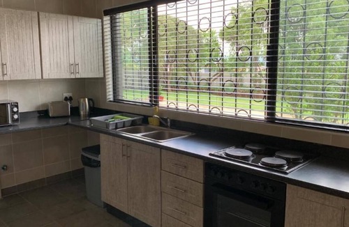 Hartbeespoort Apartment | Spacious 2-Bedroom Apartment with Garden View in Hartbeespoort