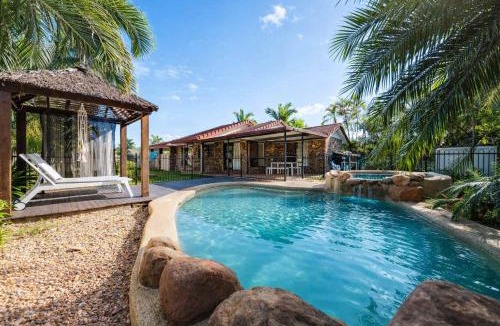 Kirwan House | Spacious 4 Bedroom Family Retreat Townsville