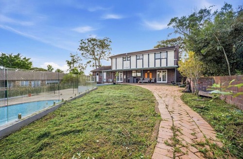 Shailer Park House | Spacious & Affordable Family Stay | Large & Relax