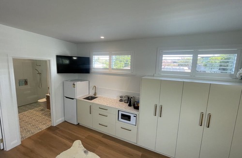 Byron Bay Apartment | Spacious Byron Central Studio Apartment w/Private Balcony