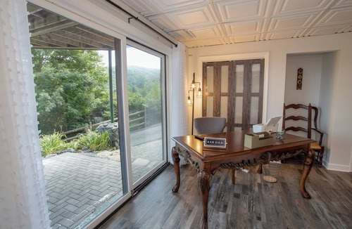 Seven Devils Cabin | Spacious Mountain Home for Large Groups