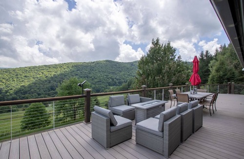 Seven Devils Cabin | Spacious Mountain Home for Large Groups