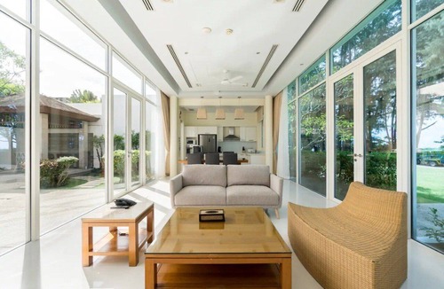 Mai Khao Villa | Splash Villa by Villacarte