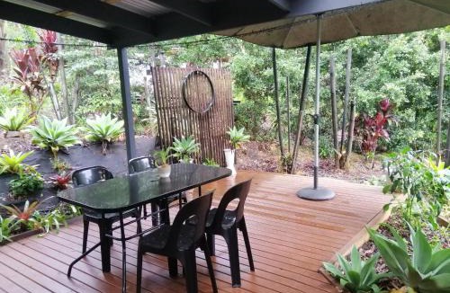 North Maleny House | Stay @ The Cube