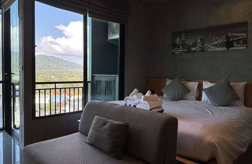 Nai Harn Apartment | Studio with Mountain View near Naiharn Capital Pro