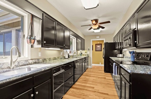 Boone Ski Chalet | Stunning 4-bedroom chalet in Boone, NC, perfect for your mountain getaway.