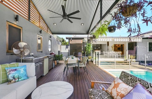 Cairns North House | Stylish Tropical Family Retreat with Private Pool Near Cairns Esplanade