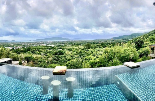Chalong Villa | Sunrise Villa Overlooking Chalong Bay & the Islands