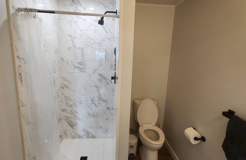 Chesnee Apartment | Sunset Suite- Spacious guest apartment with sunset views and close to amenities!