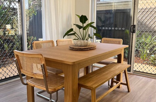 Bogangar House | Super Comfortable 3-Bedroom Townhouse – Minute Walk to Cabarita Beach Village.