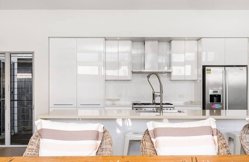 Pottsville House | Surfside Beach House - Ideal Fam