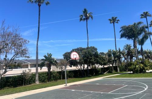 West Newport House | Sweet Beach Duplex