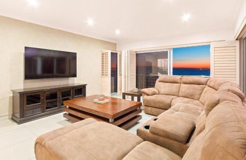 Calypso Beach House | Tenos On Calypso 12
