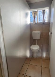 Caledon Hostel | Tesselaarsdal Backpackers & Koshuis