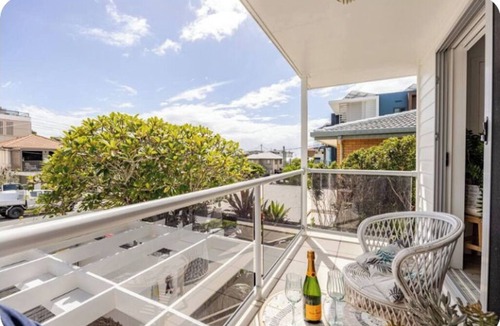 Tugun House | The Art Garden: a coastal retreat with sauna and longboard steps from the beach