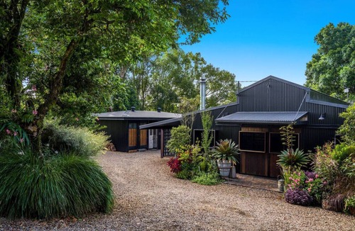 Bangalow House | The Bangalow Barn In The Byron Hinterland