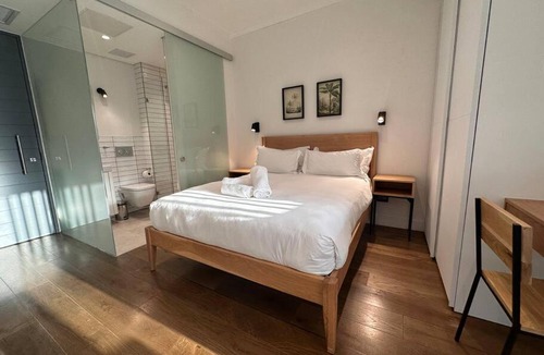 Cape Town City Centre Apartment | The Barracks Studio 518 - Inner City sanctuary