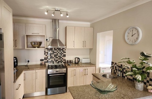 Port Owen House | The Grace @ Pelican Bay is a delightful canal-side retreat located in Port Owen.