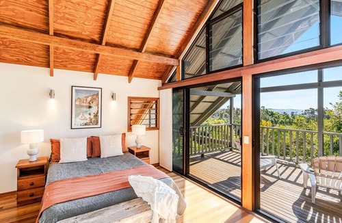 Angourie Apartment | THE Hideaway IN Angourie - Hear the waves from Spookys Beach - Holiday Yamba