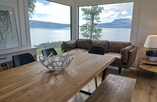 Lake Tarawera House | ~ the hunting huts~ a fresh take on the kiwi bach, perfect for 2 - 12 guests!