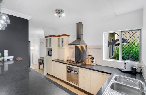 Cairns North Apartment | The Lakes Serene Oasis with Shared Resort Pools