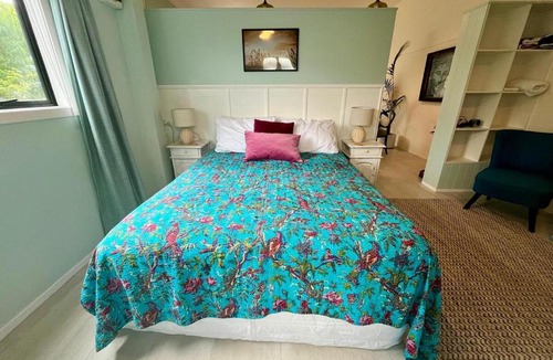 Whakamarama Apartment | The Shipshak Inlet Escape No cleaning fee