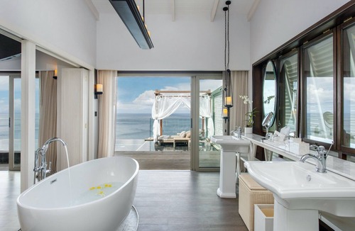 Kata Hotel | The Shore at Katathani