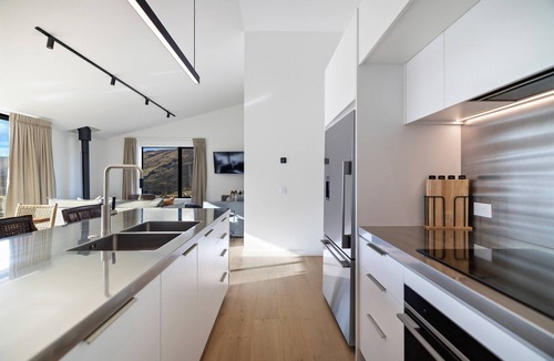 Cardrona Villa | The Soho – Modern Alpine Comfort in Cardrona, 3 bedroom, 2 bathroom