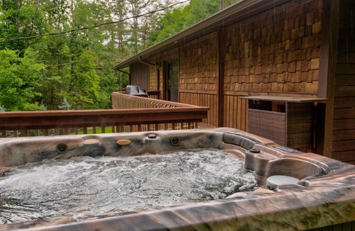 Elk Park House | The Upper House at Tiffany's Estate