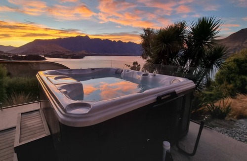 Fernhill Villa | The Views and Spa by Staysouth