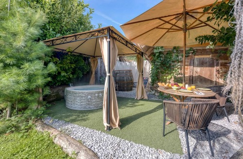 Ivancna Gorica House | Tiny-Mini Bertl With Hot Tub, Ivančna Gorica, Slovenia