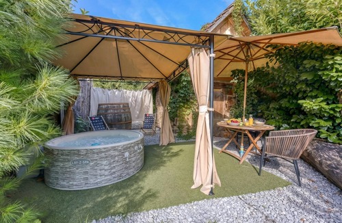 Ivancna Gorica House | Tiny-Mini Bertl With Hot Tub, Ivančna Gorica, Slovenia