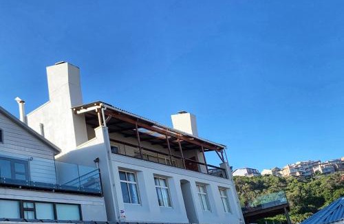 Herolds Bay House | Toms Cabin