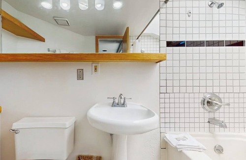 West End Cabin | Top-floor, Main Street gem with pool & hot tub - walk to lifts