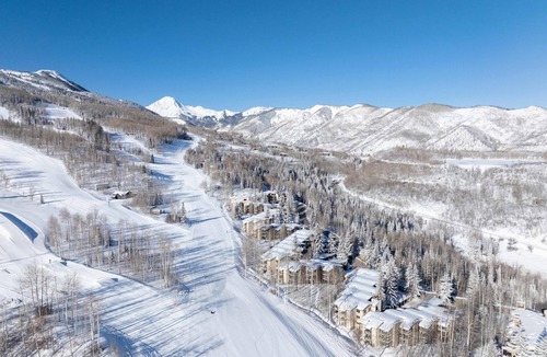 Snowmass Village Condo | Top of the Village~Ski-in/out~HT~Pool~Grill~Parking