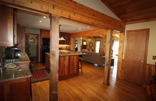 Jefferson Cabin | Trade the Heat for Mtn Breezes- Hot Tub, WiFi, & Near New River State Park