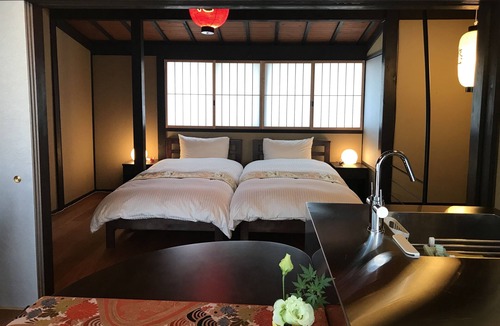 Kamigyo House | Traditional machiya vacation rental, close to imperial palace and nijo castle.