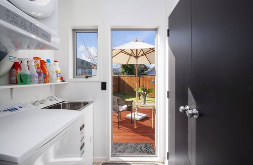 Hilltop House | Tranquil Tauhara - Taupo Central Holiday Home