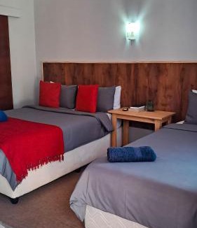 Port Alfred House | Travellers Lodge