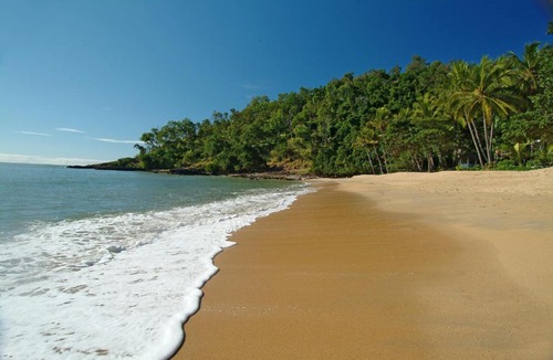Trinity Beach Apartment | Trinity Waters Boutique Beachfront