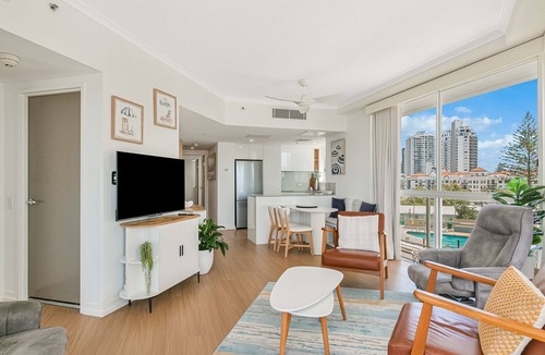Tweed Heads Apartment | Twin Towns 233 - Central Coolangatta/Tweed Heads - Min. 3 Night Stays - Linen Provided