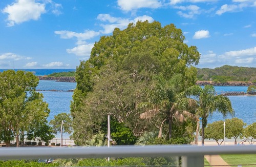 Tweed Heads Apartment | Twin Towns 233 - Central Coolangatta/Tweed Heads - Min. 3 Night Stays - Linen Provided
